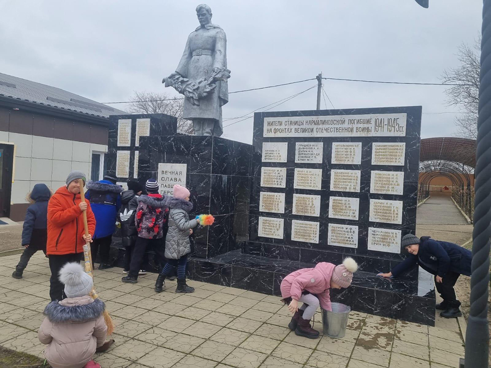 Солдатам Отечества посвящаем!.