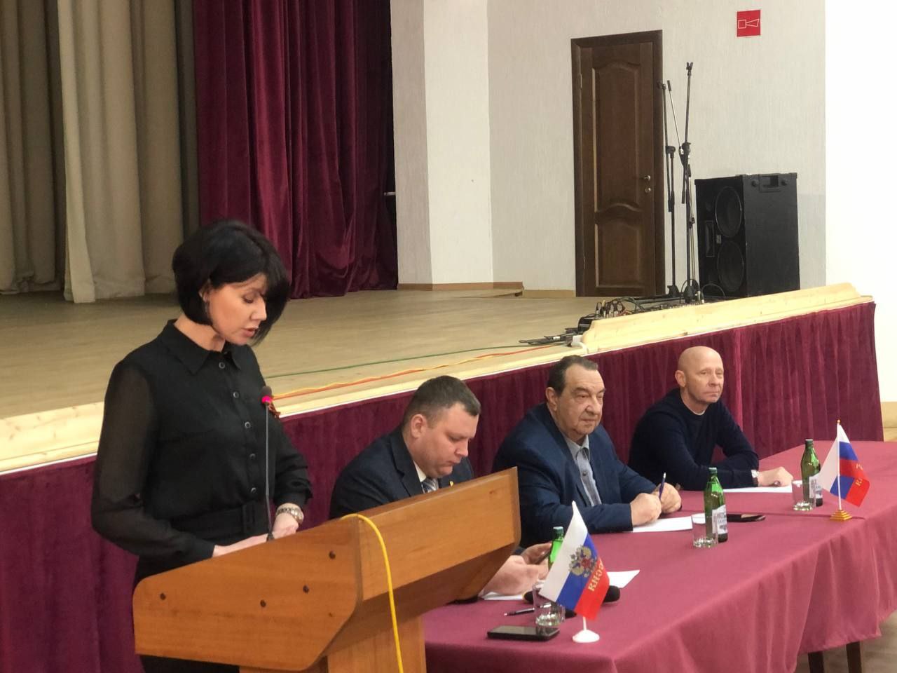 Встреча с жителями станицы Расшеватской.