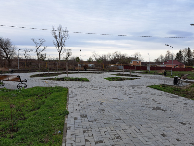 Озеленение и благоустройство парковой зоны по улице Ленина села Раздольное Новоалександровского городского округа Ставропольского края. Озеленение и благоустройство парковой зоны по улице Ленина села Раздольное Новоалександровского городского округа Ставропольского края.