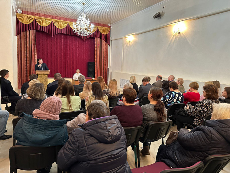 Встреча с населением Краснозоринского территориального отдела. Встреча с населением Краснозоринского территориального отдела.