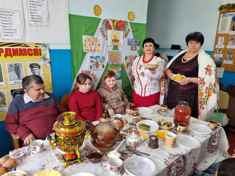 Все для наших односельчан!. Все для наших односельчан!.