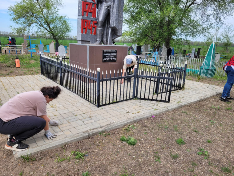Чистый обелиск. Чистый обелиск.