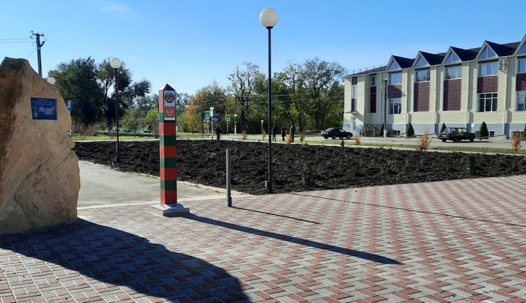 Обустройство центральной площади в поселке Горьковский. Обустройство центральной площади в поселке Горьковский.