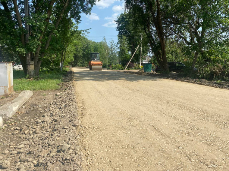 В городе Новоалександровске начаты работы по ремонту участка автомобильной дороги по улице Южная, протяженностью 1,98 км. В городе Новоалександровске начаты работы по ремонту участка автомобильной дороги по улице Южная, протяженностью 1,98 км.