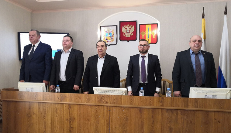 Анатолий Жданов принял участие в заседании Совета депутатов Новоалександровского городского округа. Анатолий Жданов принял участие в заседании Совета депутатов Новоалександровского городского округа.