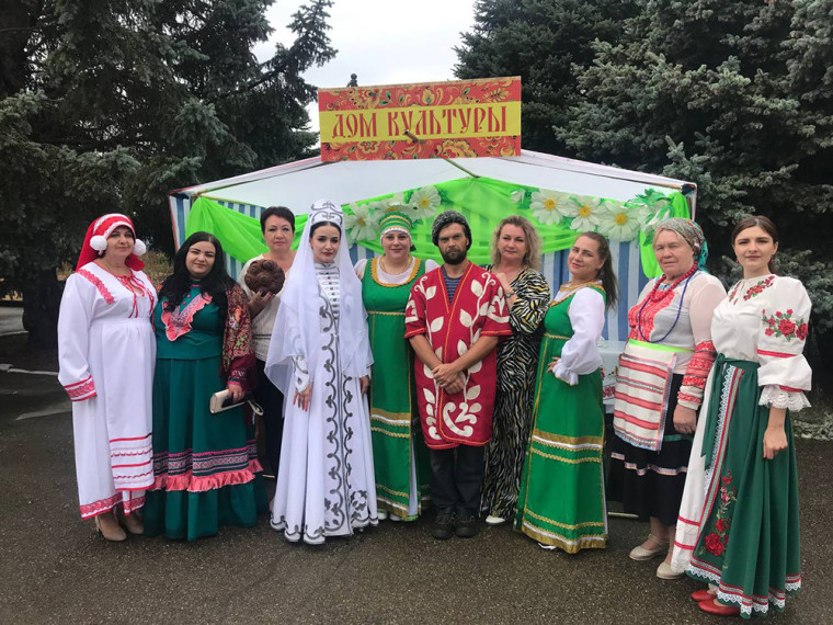 II Открытый фольклорно-гастрономический фестиваль «Ставропольский каравай». II Открытый фольклорно-гастрономический фестиваль «Ставропольский каравай».